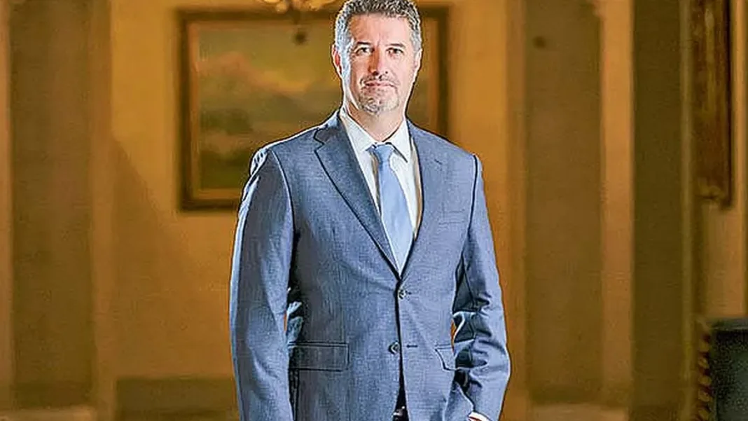 Soto advierte sobre el impacto del alza de la luz y la presión del crudo en Medio Oriente. Soto advierte sobre el impacto del alza de la luz y la presión del crudo en Medio Oriente.