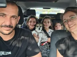 Una madre valiente enfrenta el horror del ataque de Hamas para proteger a sus hijas.