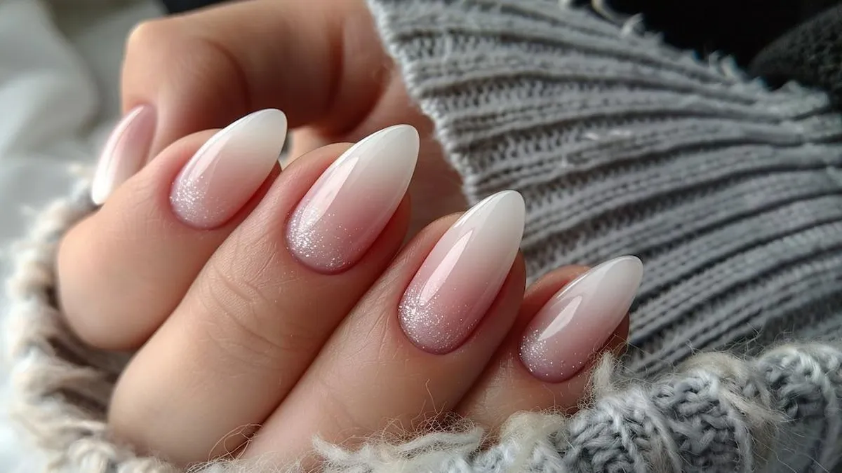 Descubre los riesgos de la manicura en casa con esmaltes en gel para tu salud.