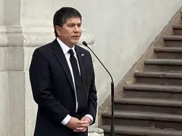 Incautan celulares del ex subsecretario de Interior chileno y desmantelan su cartera.