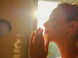 Descubre cómo elegir el protector solar ideal para tu piel esta primavera.