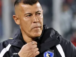 Jorge Almirón sorprende al dejar fuera a dos titulares ante Audax Italiano.