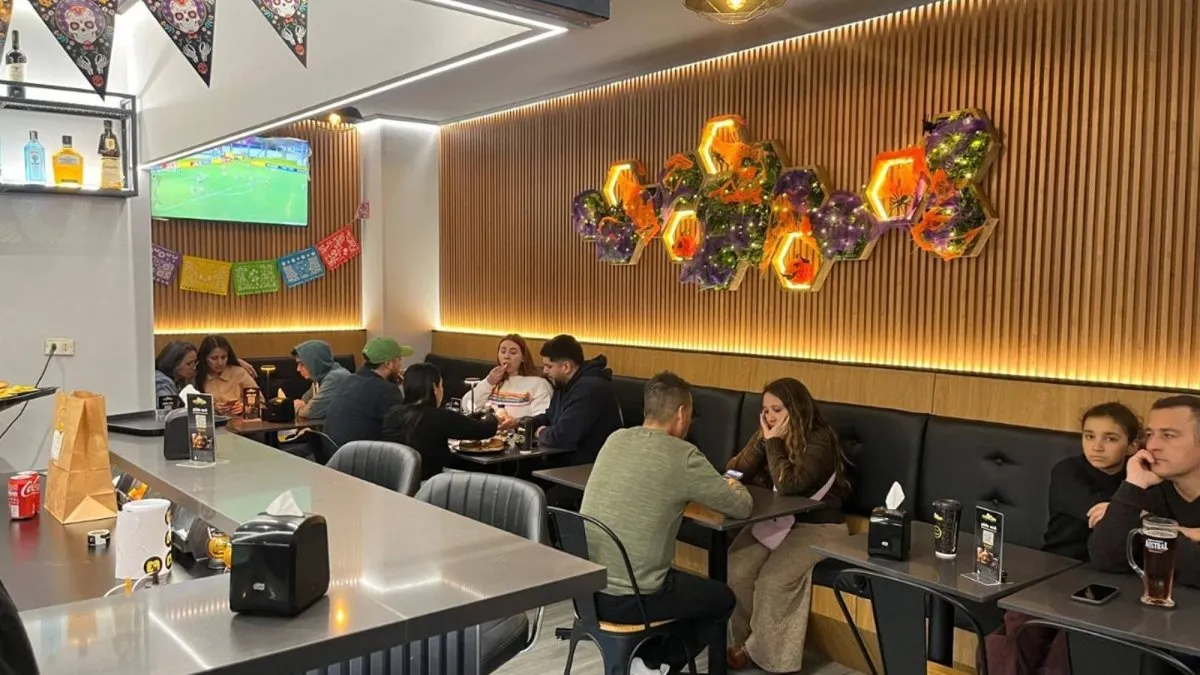 La fusión mexicana revoluciona las hamburguesas en Chile: un nuevo boom gastronómico.