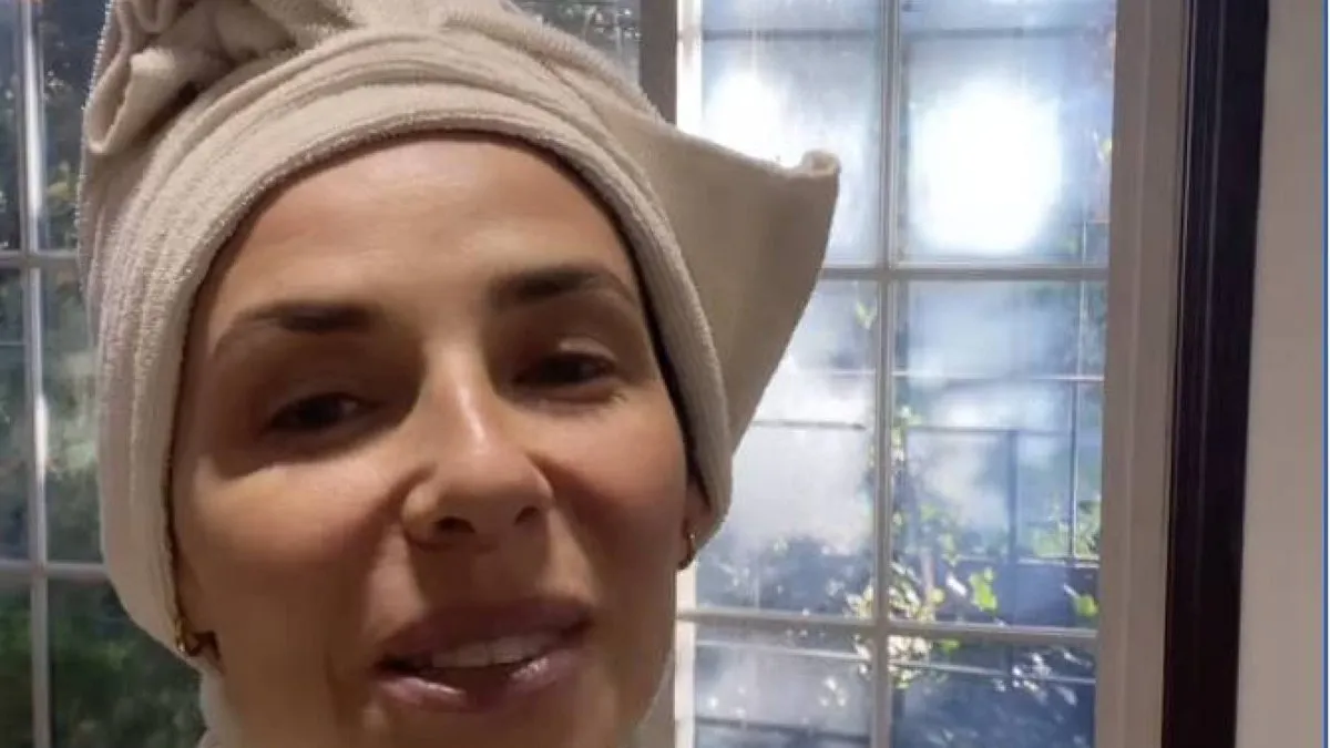 Dayana Amigo sorprende con su nuevo look en 'Amores de Mercado'.