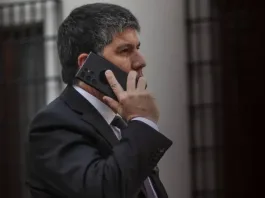 Cuatro celulares incautados a Manuel Monsalve serán objeto de investigación.
