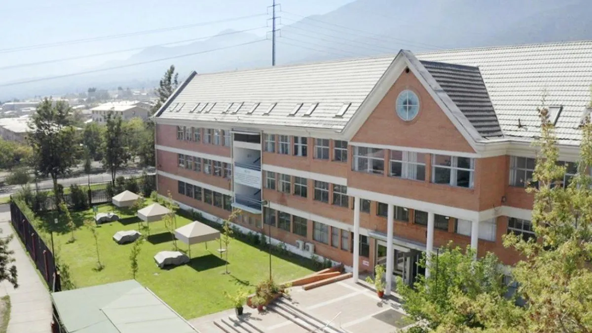 Cierre del instituto profesional chileno con 40 años de historia: razones detrás de la decisión.