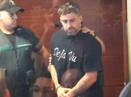 Víctima denuncia haber sido drogada en un nuevo caso de violación contra Valdivia.