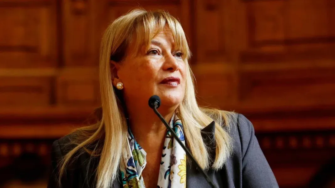 La Cámara aprueba la segunda acusación constitucional contra Ángela Vivanco.