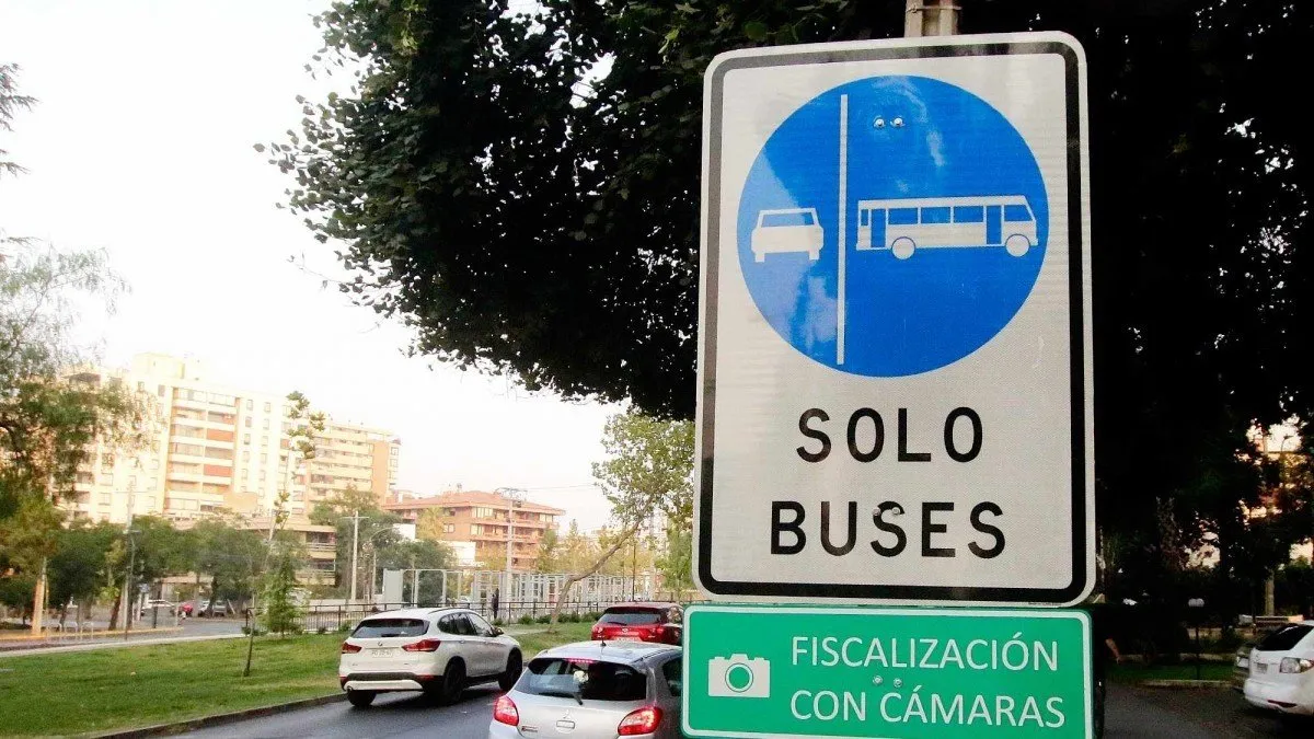 Descubre los 50 nuevos puntos vigilados por cámaras para evitar el mal uso de vías exclusivas.