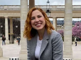 Tragedia en París: influencer brasileña muere y su esposo lo descubre por su reloj.