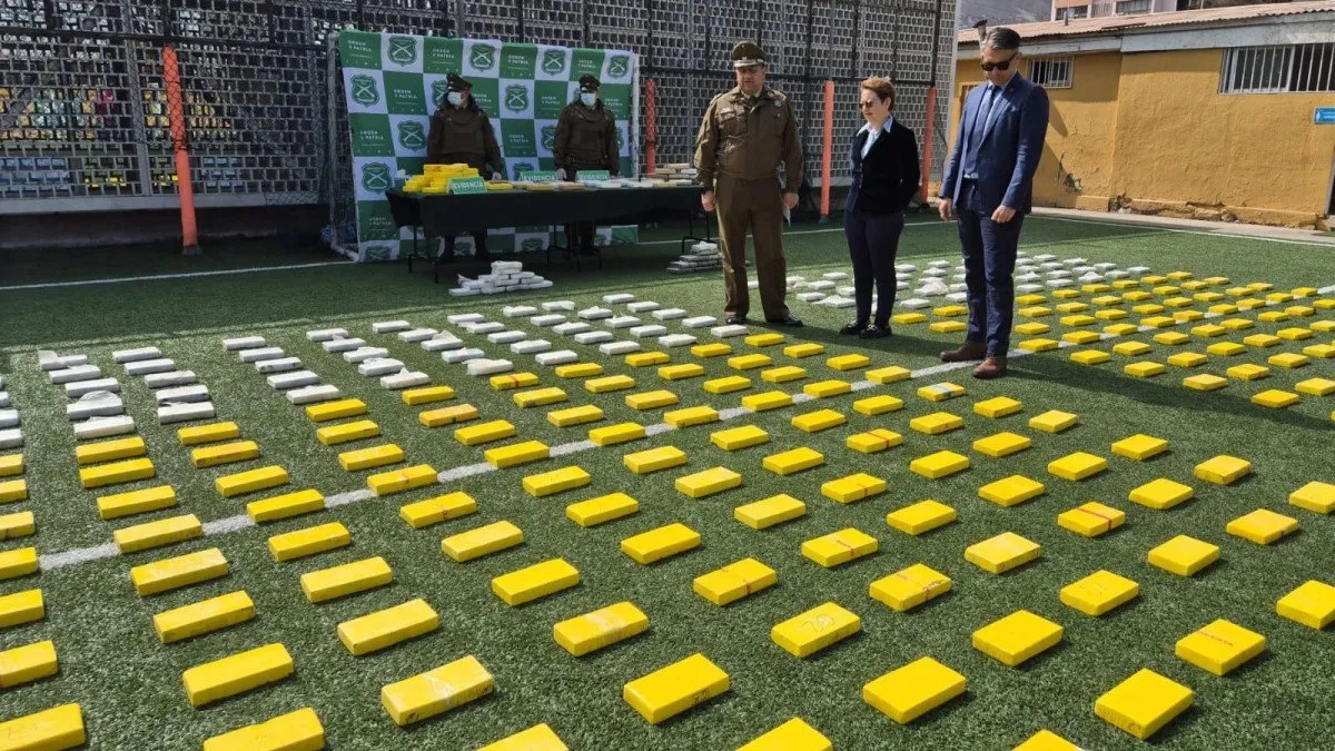 Detención histórica en Calama: 365 kg de cocaína incautados a un ciudadano extranjero. Detención histórica en Calama: 365 kg de cocaína incautados a un ciudadano extranjero.