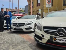 Descubre el ingenioso método detrás de los robos de autos de lujo en Chile.