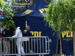 Hombre apuñalado frente al Hospital San Borja mientras pedía ayuda.