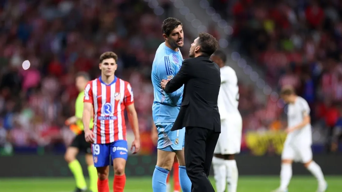 Diego Simeone critica a Courtois por sus gestos que llevaron a la suspensión del Clásico. Diego Simeone critica a Courtois por sus gestos que llevaron a la suspensión del Clásico.