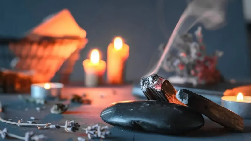 Ritual del eclipse solar de octubre: abre caminos y renueva tu energía.