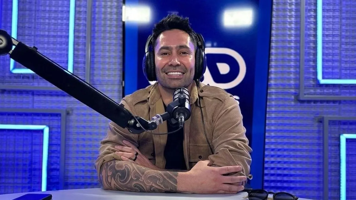 Luis Jiménez expresa su contundente opinión sobre el caso de Jorge Valdivia. Luis Jiménez expresa su contundente opinión sobre el caso de Jorge Valdivia.