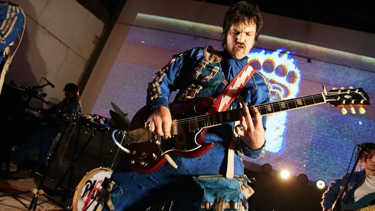 Camilo Zicavo comparte momentos de su nuevo amor en redes sociales.