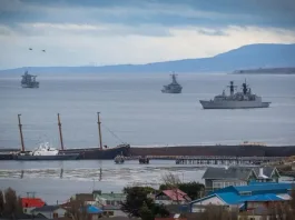La Armada de Chile realiza un despliegue estratégico en el Estrecho de Magallanes.