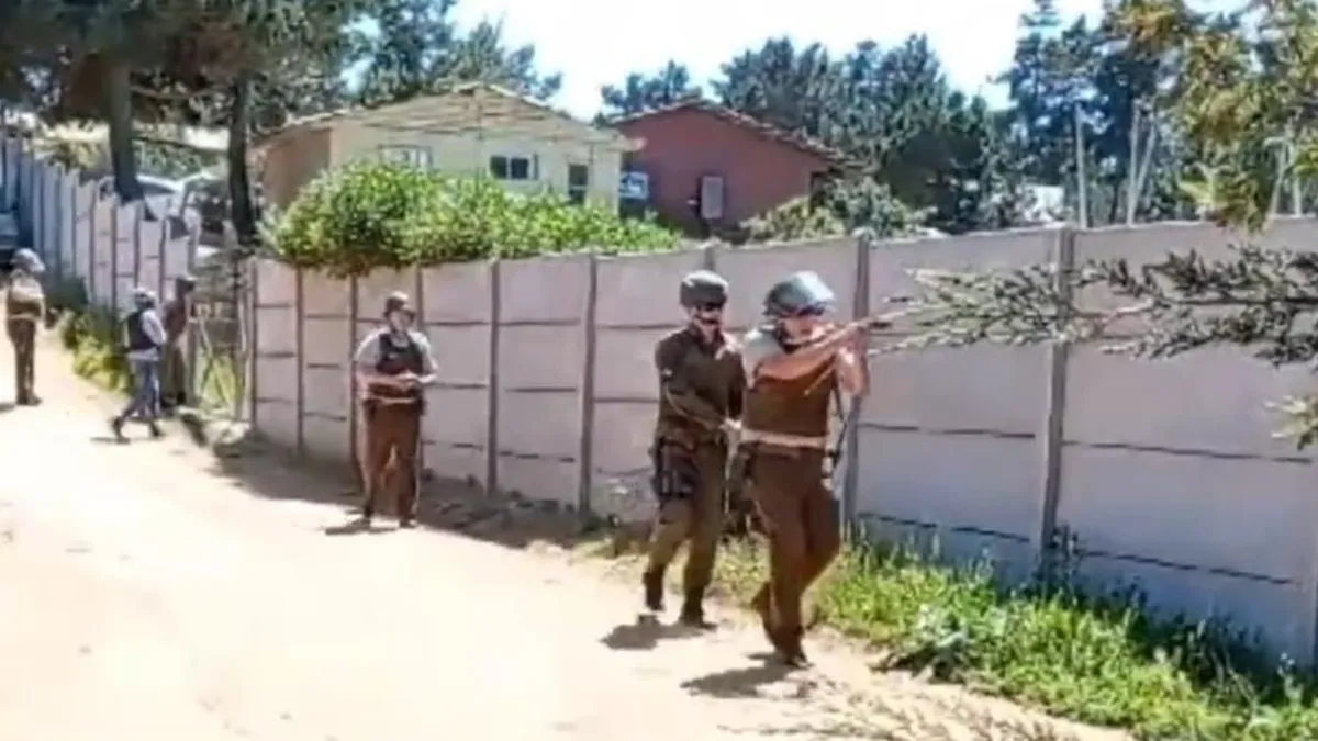 Operativo en Laguna Verde: un carabinero resulta herido de bala durante la acción.