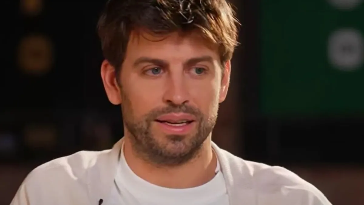 Gerard Piqué responde a las críticas y aclara su postura en una entrevista reveladora.