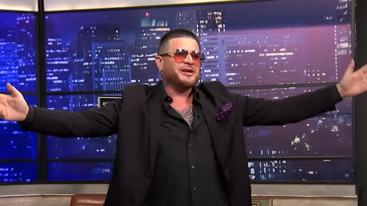 Junior Playboy aspira a que sus hijos continúen su legado en la TV chilena.