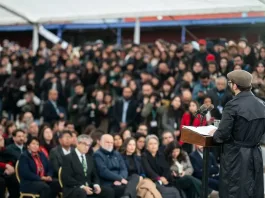 Ministro de Hacienda destaca beneficios del nuevo proyecto para deudores del CAE.