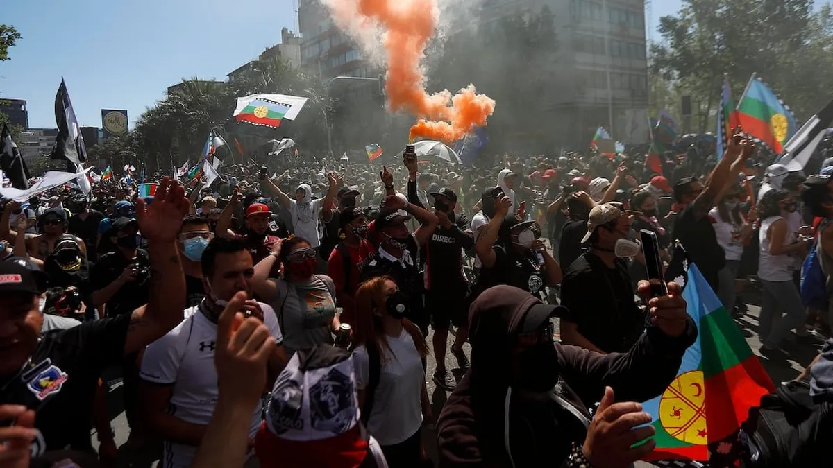 Reflexiones a cinco años del estallido social y su impacto en Chile.