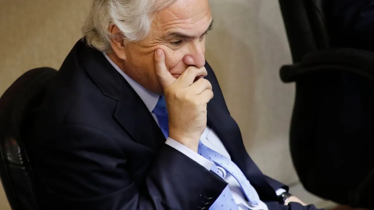 Andrés Chadwick renuncia a la UDI para proteger a Chile Vamos en las elecciones.