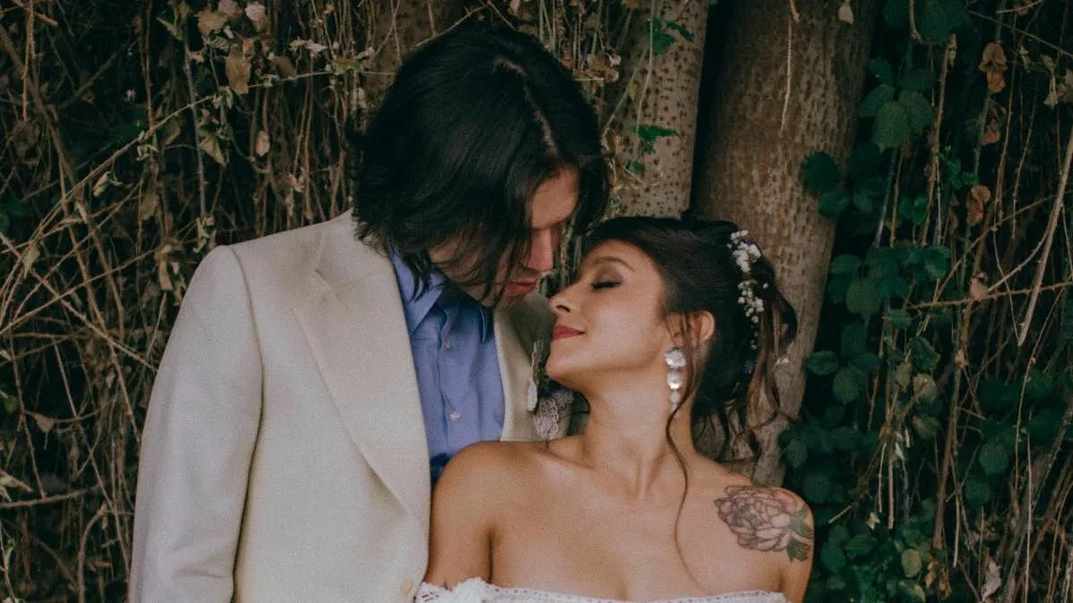 Camilo Zicavo y una actriz en un video que sorprende tras su relación con Denise.