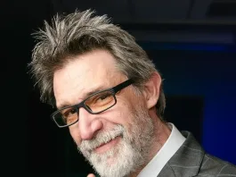 Pancho Melo sorprende con su versión acústica de un clásico de "31 Minutos".