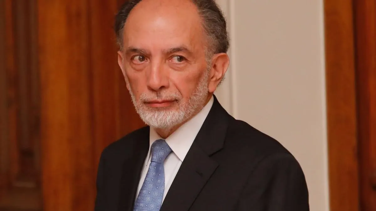 El exministro Sergio Muñoz logra que su recurso sea admitido por la Corte de Apelaciones.