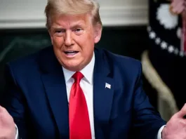 Donald Trump celebra victoria judicial tras cierre de caso por asalto al Capitolio.