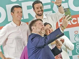 Claudio Orrego: "La Región Metropolitana necesita un gran director de orquesta".