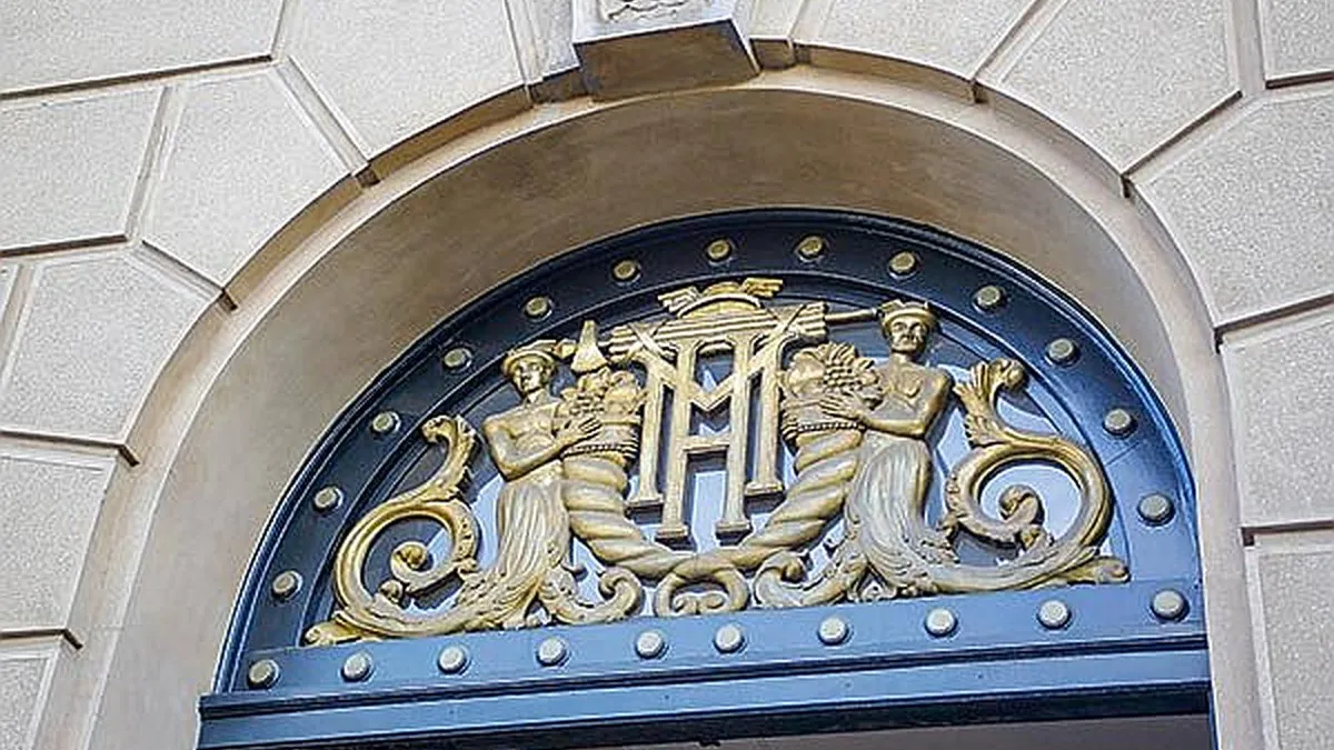 Hacienda recauda $660 mil millones en octubre por su programa de ventas de dólares.