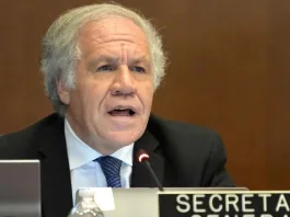 Luis Almagro condena el asedio chavista a la Embajada de Argentina en Caracas.