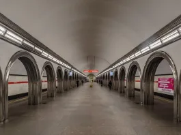 Una mujer da a luz en el metro de San Petersburgo