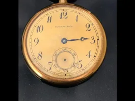 Reloj de bolsillo de oro subastado por casi 2 millones