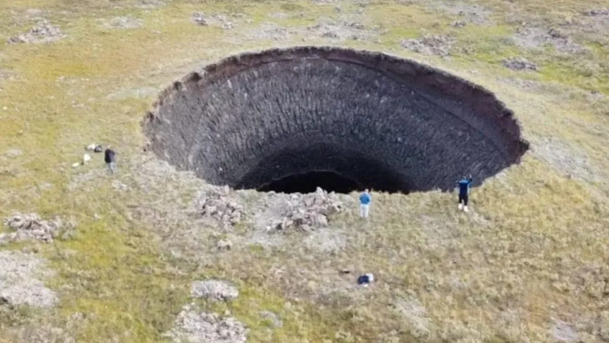 Cráteres en Siberia: un enigma vinculado al calentamiento global. Cráteres en Siberia: un enigma vinculado al calentamiento global.