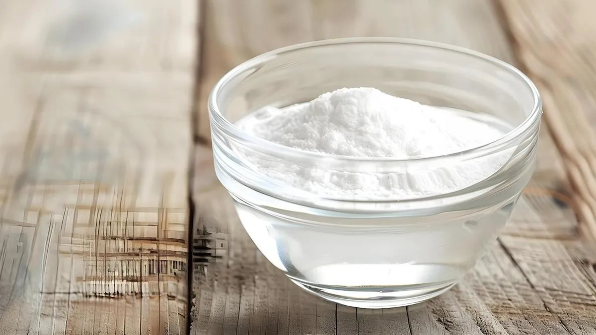 Descubre qué superficies evitar al usar bicarbonato de sodio para limpiar.