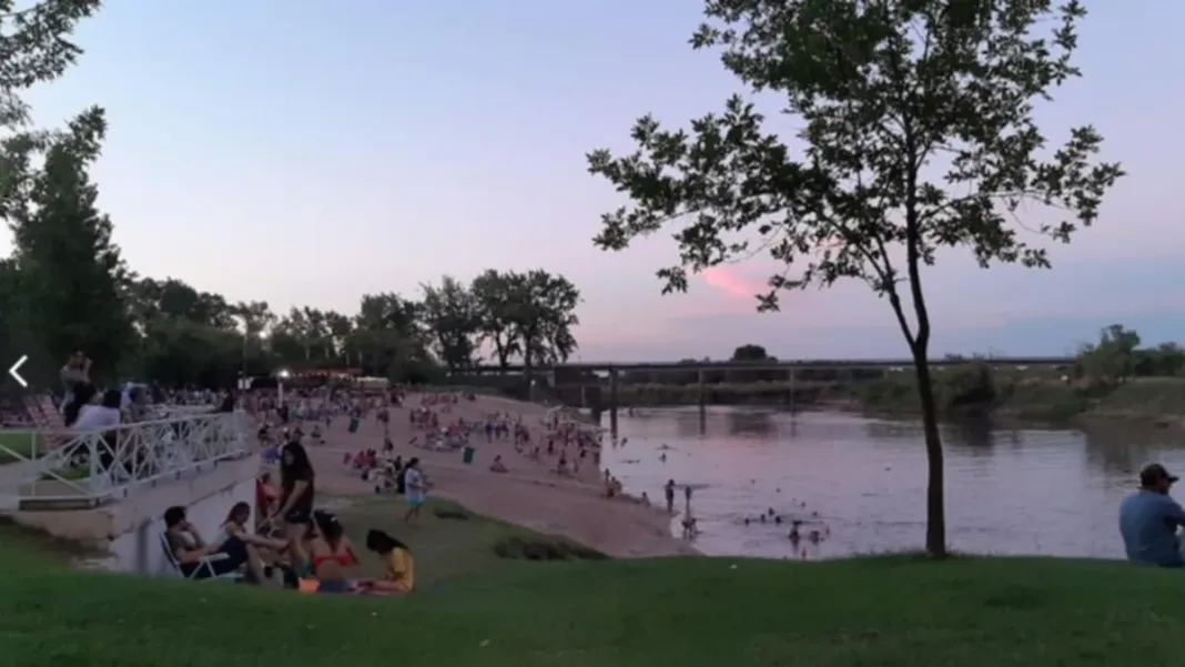 Tragedia en Entre Ríos: padre se ahoga al intentar salvar a su hijo del agua.