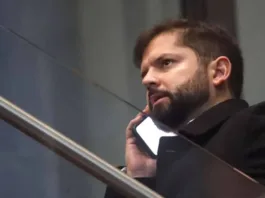 Revelan correos entre Boric y denunciante: amor y controversia en el aire