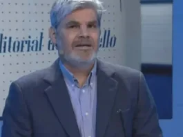 Juan Cristóbal Guarello es despedido de canal de televisión antes de fin de año.