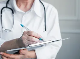 RedSalud abre oportunidades laborales para médicos. ¡Descubre cómo postular!