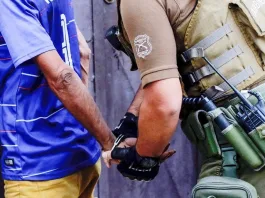 Detenidos en Antofagasta por robar cables haciéndose pasar por empleados telefónicos.