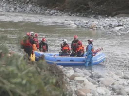 Buscan a adulta mayor desaparecida en Purranque; hallaron su mochila cerca del río.