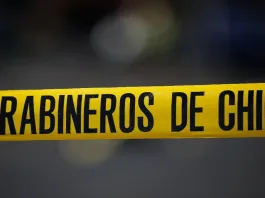Tragedia en Maipú: mujer fallece al caer del piso 17 mientras intentaba entrar a un dormitorio.