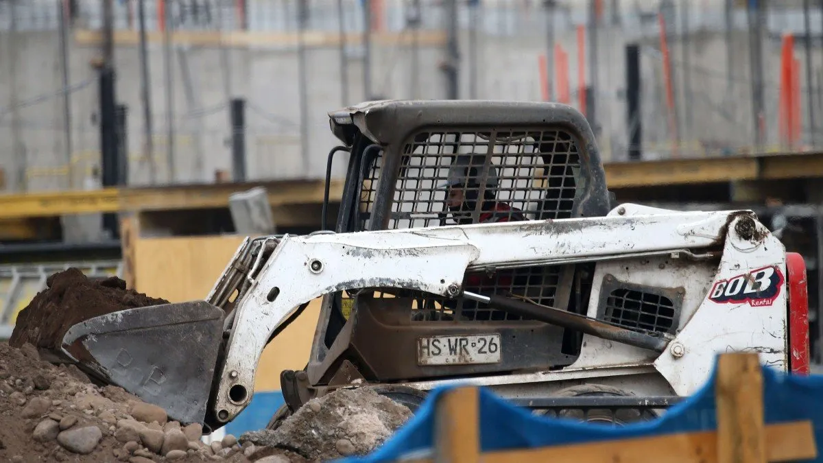 Inmobiliaria en Chicureo lanza proyecto clave para evitar su quiebra.