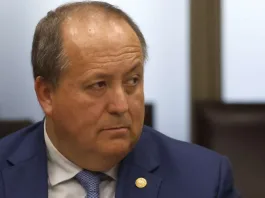 Denuncia administrativa contra el fiscal nacional por abuso de poder.