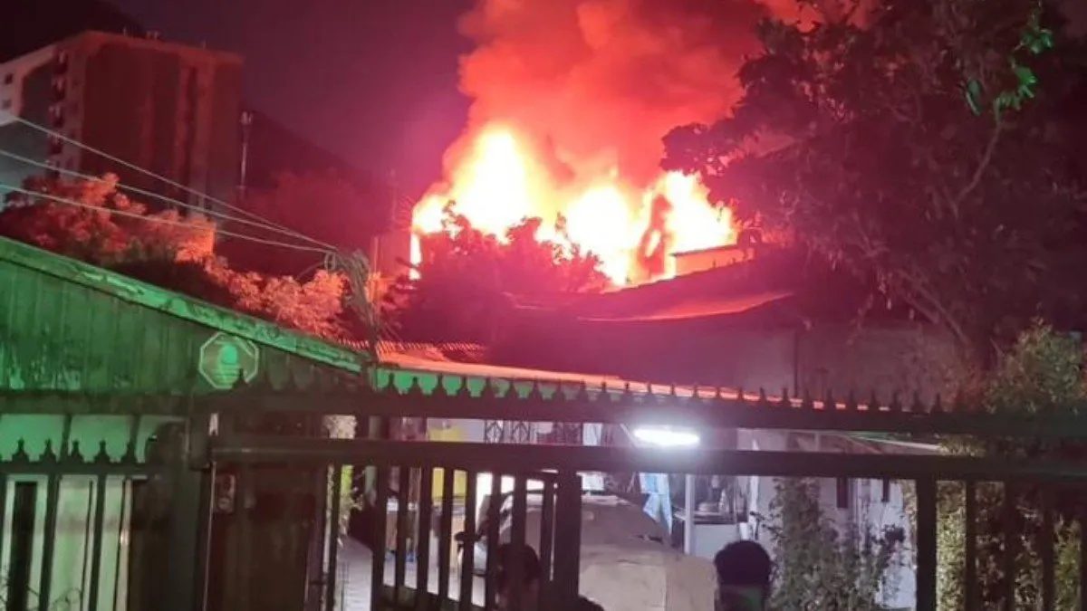 Incendio en Renca: un hombre muere tras encender vela por robo de cables.