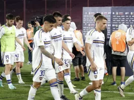 Los hinchas de Boca critican la decisión del plantel tras la derrota ante Lanús.